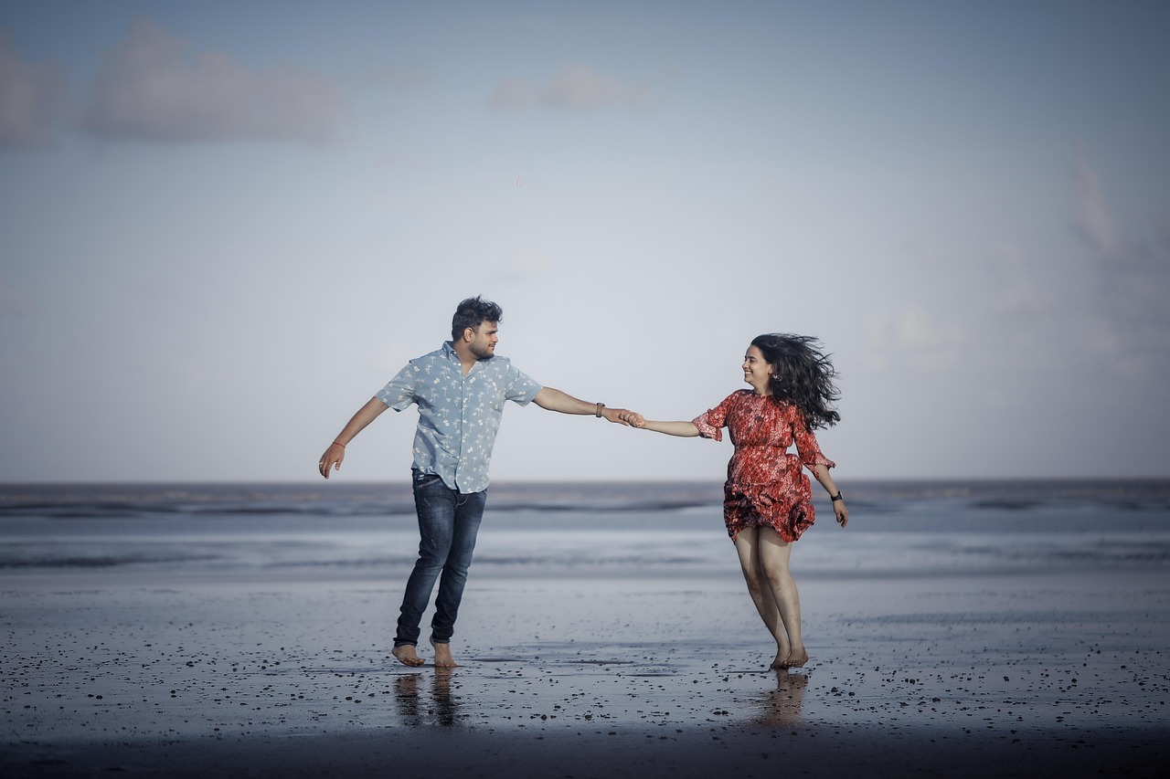 “Couple at the beach – romantic couple photography”