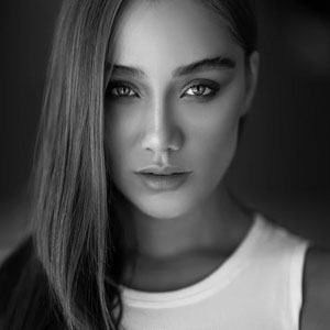 “Absolutely stunning work! Every candid moment from our event was beautifully documented, and the pictures were delivered faster than expected.” – Event Photography in Hyderabad